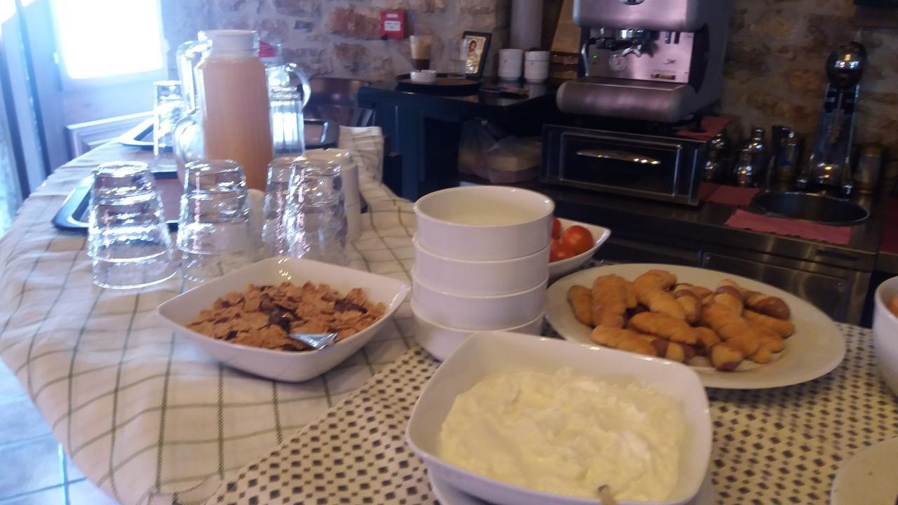 Oihalia Guesthouse Fidhákia Eksteriør billede